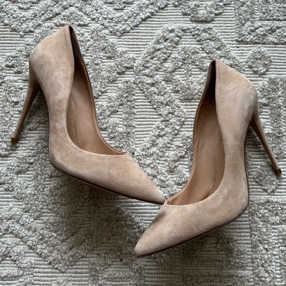 Steve Madden Tan Suede Heels